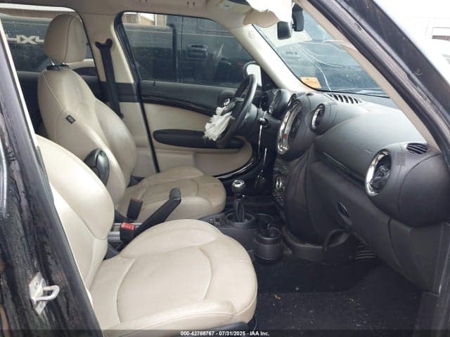 2013 MINI COUNTRYMAN COOPER 5