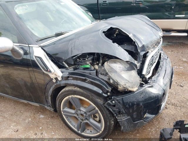 2013 MINI COUNTRYMAN COOPER 6