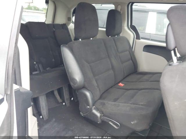 2017 DODGE GRAND CARAVAN SE 8