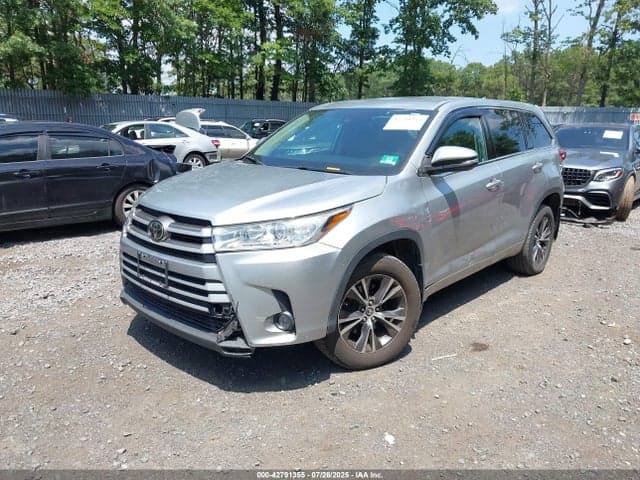 2018 TOYOTA HIGHLANDER LE PLUS 2