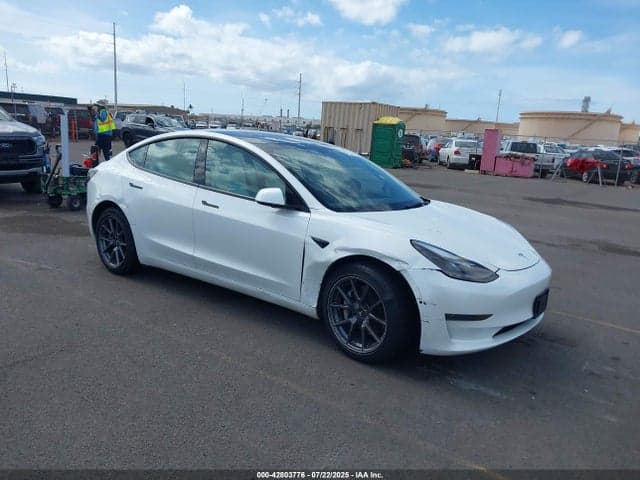 2021 TESLA MODEL 3 STANDARD RANGE PLUS REAR-WHEEL DRIVE 1