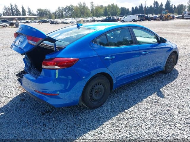 2017 HYUNDAI ELANTRA SE 4