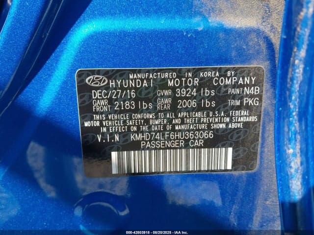 2017 HYUNDAI ELANTRA SE 9