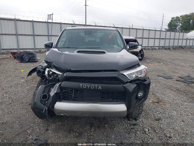 2024 TOYOTA 4RUNNER TRD OFF ROAD PREMIUM 11