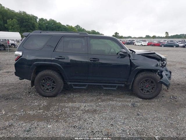 2024 TOYOTA 4RUNNER TRD OFF ROAD PREMIUM 12