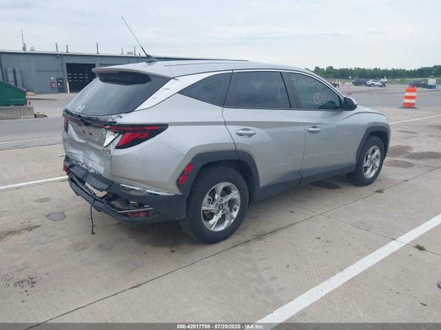 2024 HYUNDAI TUCSON SE 4