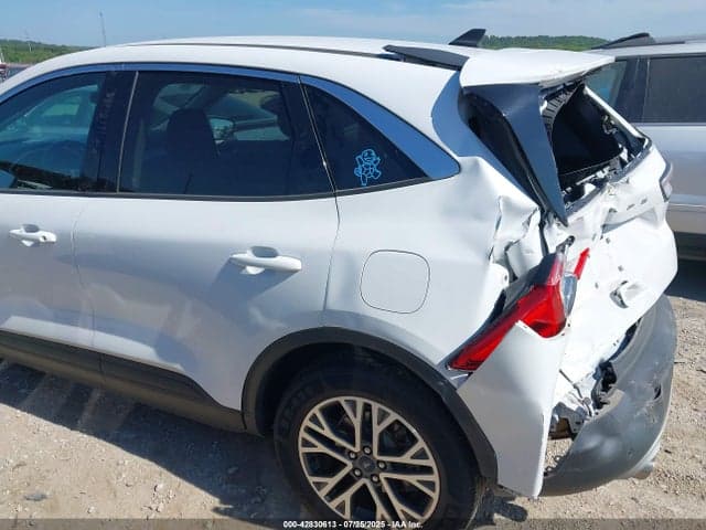 2022 FORD ESCAPE SEL 18