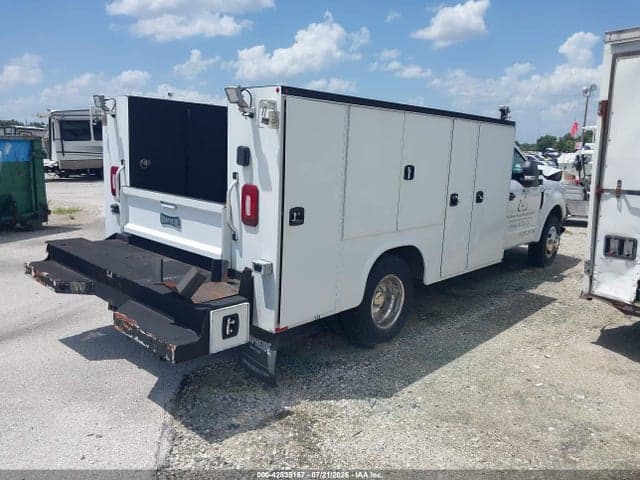 2020 FORD F-350 CHASSIS XL 4