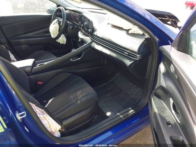 2021 HYUNDAI ELANTRA SEL 5