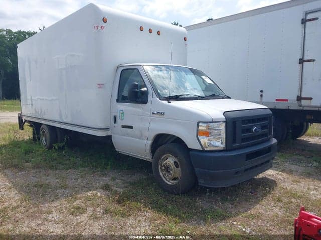 2021 FORD E-350 CUTAWAY 1