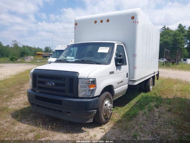 2021 FORD E-350 CUTAWAY 11