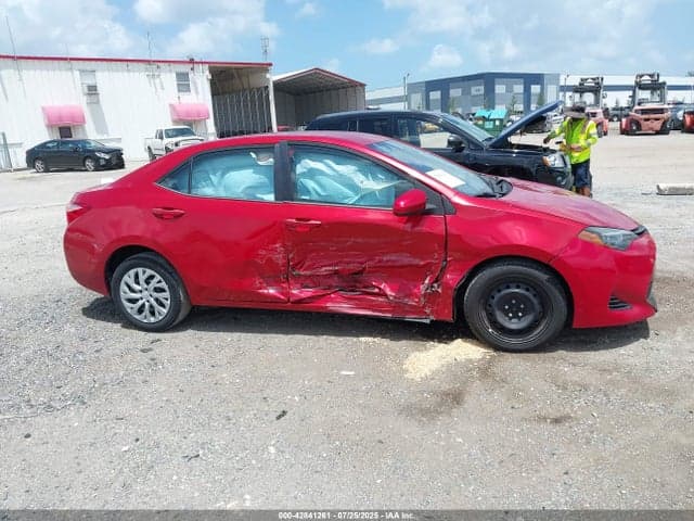 2019 TOYOTA COROLLA LE 13