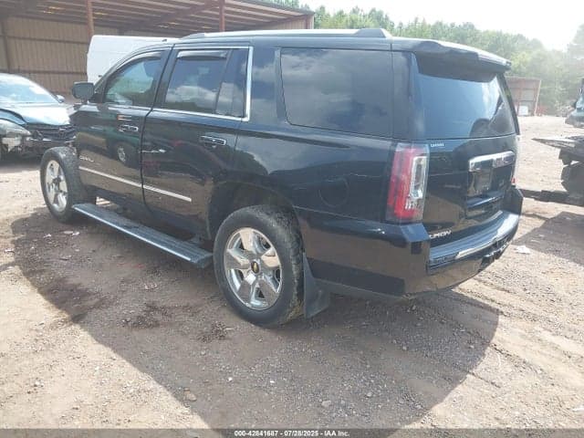 2017 GMC YUKON DENALI 3