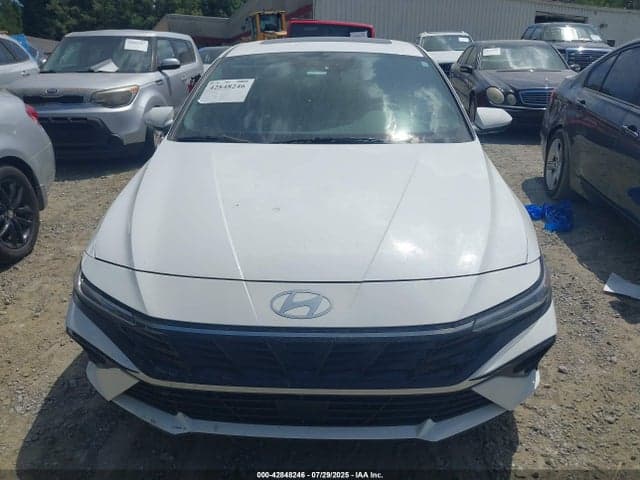 2024 HYUNDAI ELANTRA SEL 12