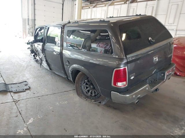 2017 RAM 1500 LARAMIE 4X4 5'7 BOX 3