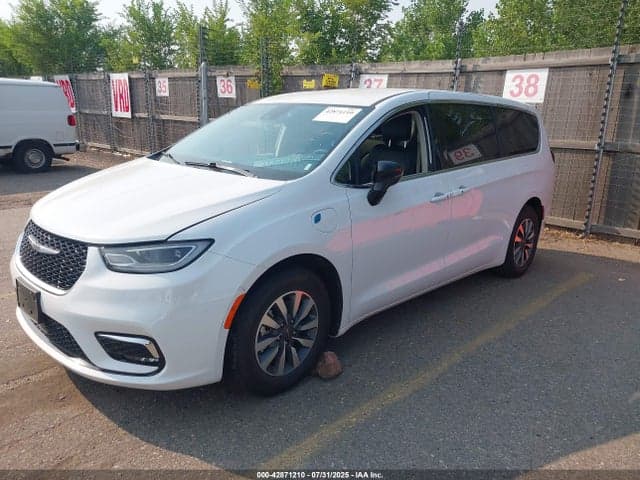2024 CHRYSLER PACIFICA HYBRID SELECT 2