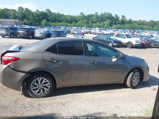 2019 TOYOTA COROLLA LE 13