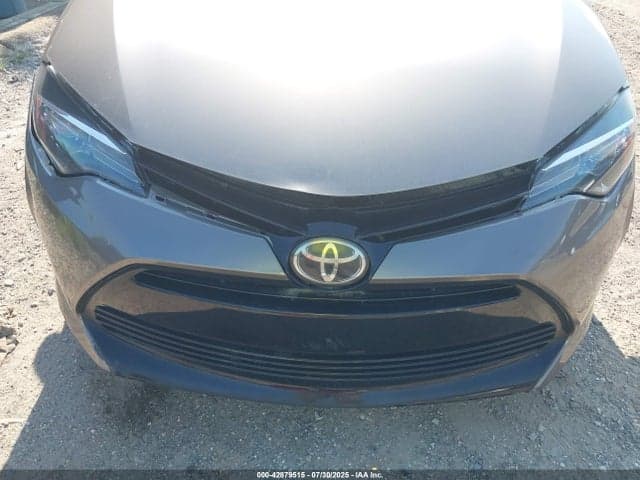2019 TOYOTA COROLLA LE 17