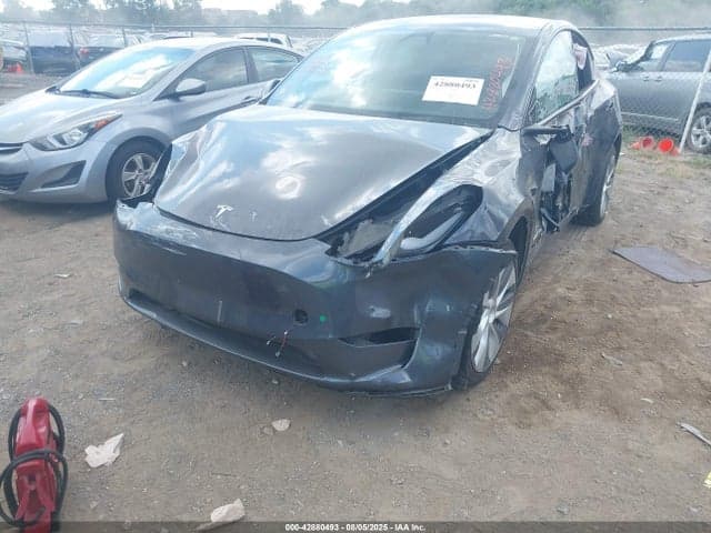 2023 TESLA MODEL Y RWD 6