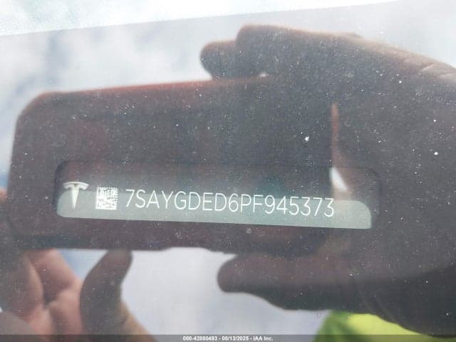 2023 TESLA MODEL Y RWD 9