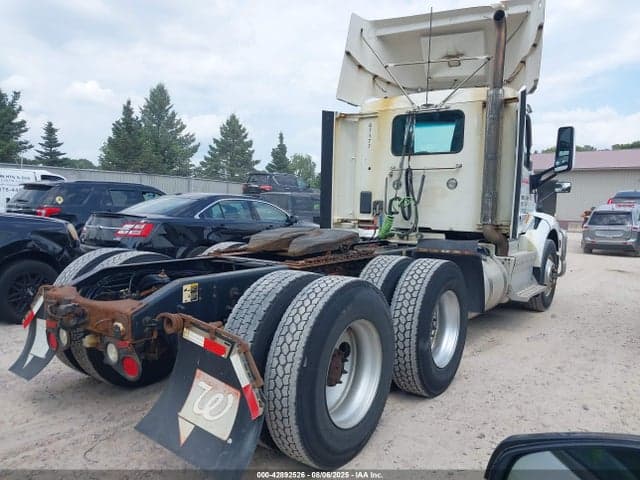 2017 PETERBILT 579 4