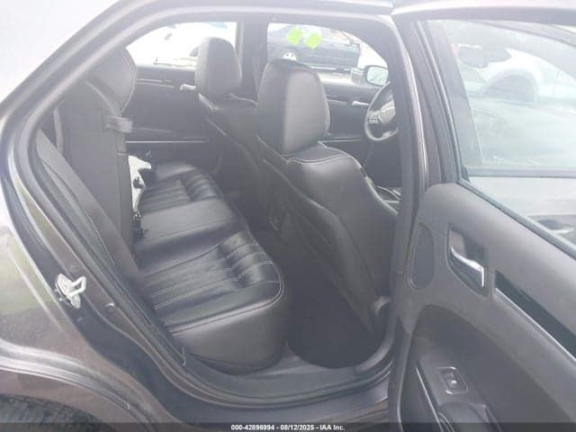 2023 CHRYSLER 300 300S 8