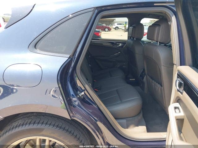2019 PORSCHE MACAN S 8
