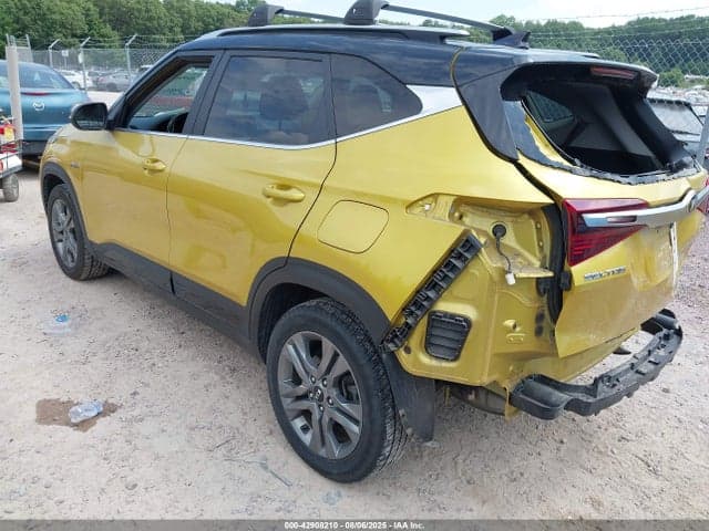2021 KIA SELTOS S 3