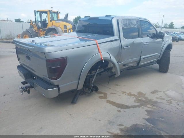 2023 FORD F-150 LARIAT 4