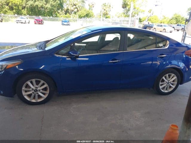 2017 KIA FORTE S 14