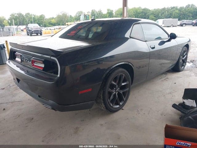 2019 DODGE CHALLENGER SXT 4