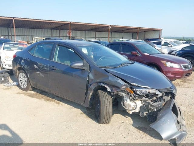 2017 TOYOTA COROLLA LE 1