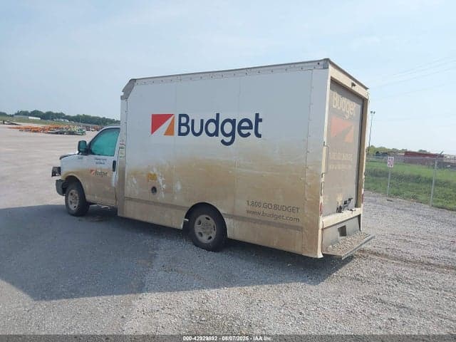2022 GMC SAVANA CUTAWAY WORK VAN 3