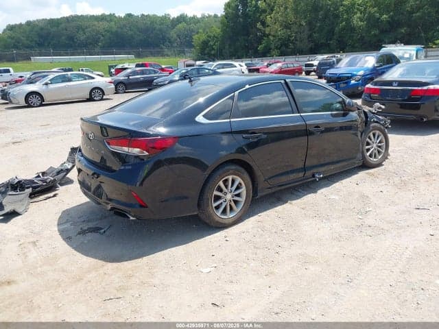 2019 HYUNDAI SONATA SE 4