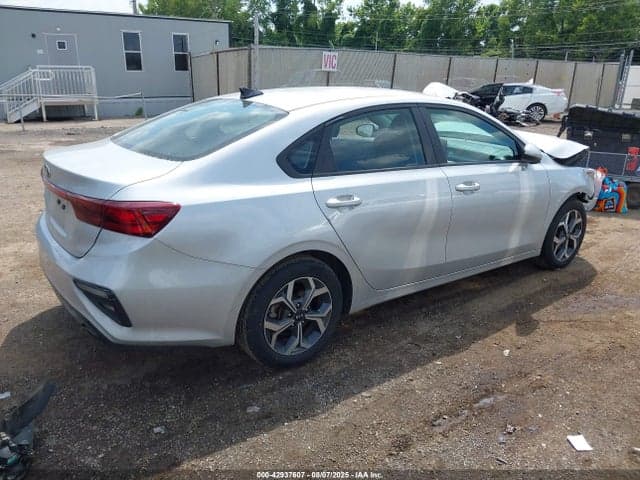 2021 KIA FORTE LXS 4