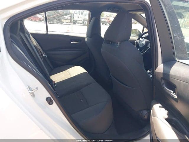 2020 TOYOTA COROLLA SE 8