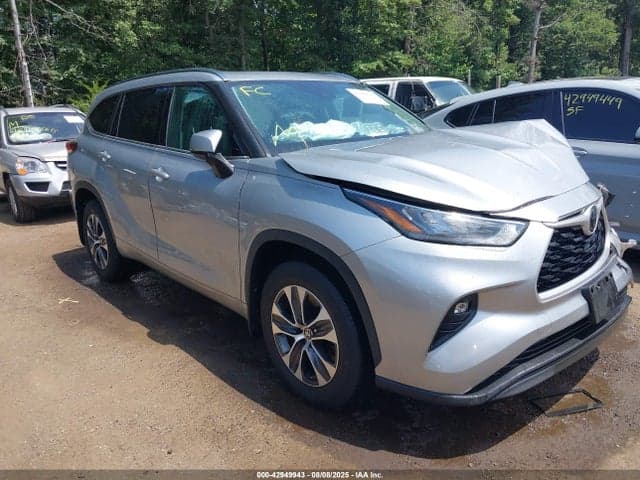 2020 TOYOTA HIGHLANDER XLE - 1