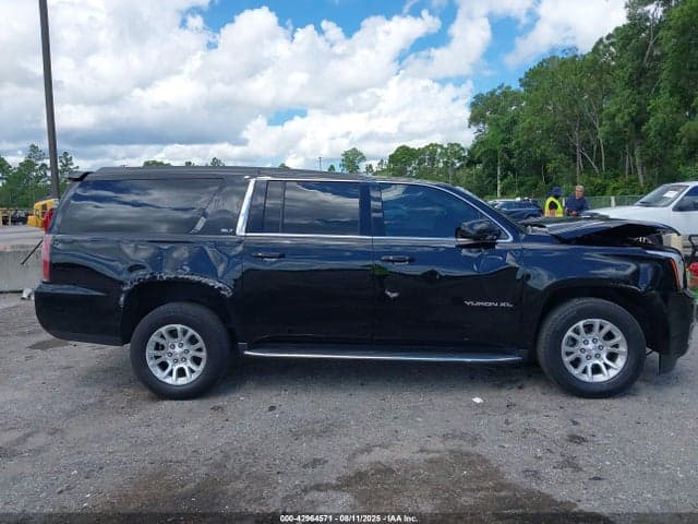 2019 GMC YUKON XL SLT 13
