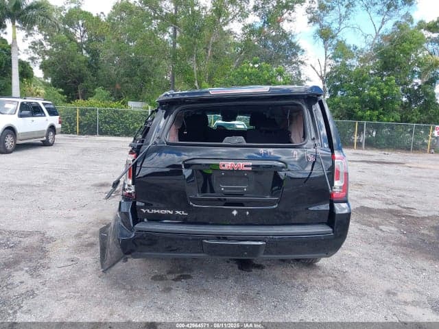 2019 GMC YUKON XL SLT 16