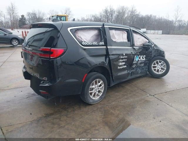 2024 CHRYSLER PACIFICA TOURING 4
