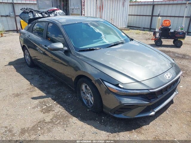 2024 HYUNDAI ELANTRA SE 1