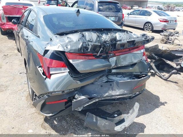 2024 HYUNDAI ELANTRA SE 6