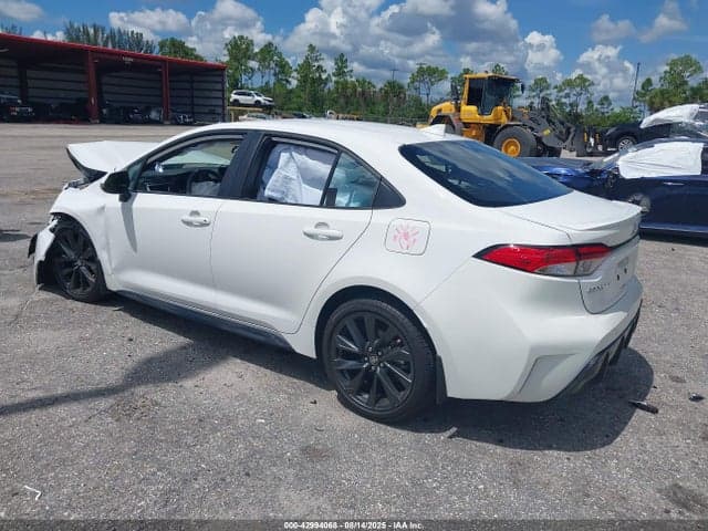 2024 TOYOTA COROLLA SE 3