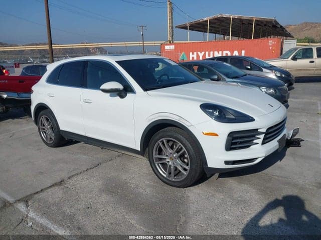 2020 PORSCHE CAYENNE 1