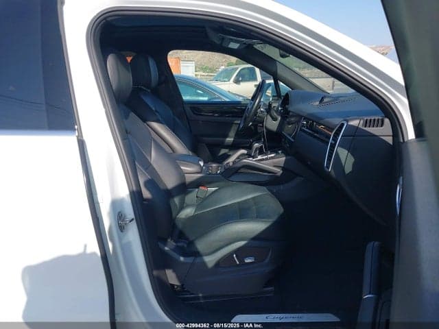 2020 PORSCHE CAYENNE 5