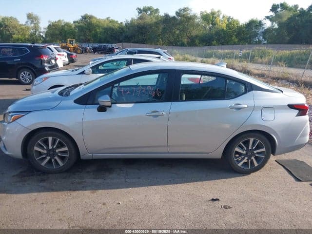 2021 NISSAN VERSA SV XTRONIC CVT 15