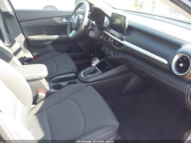 2020 KIA FORTE LXS 5