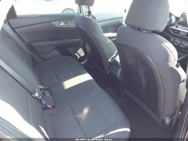 2020 KIA FORTE LXS 8
