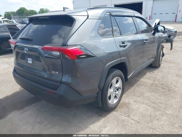 2021 TOYOTA RAV4 XLE 4