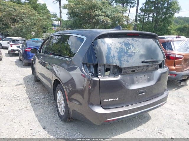 2023 CHRYSLER PACIFICA TOURING L 3